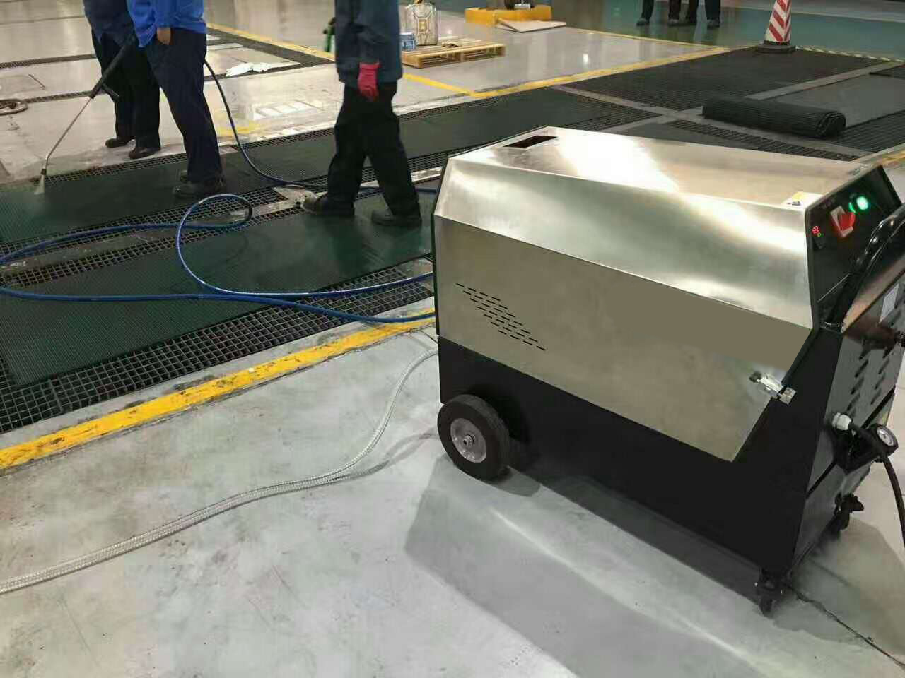 hight pressure clean, pressure washer, power clean, Industrial cleaning machines